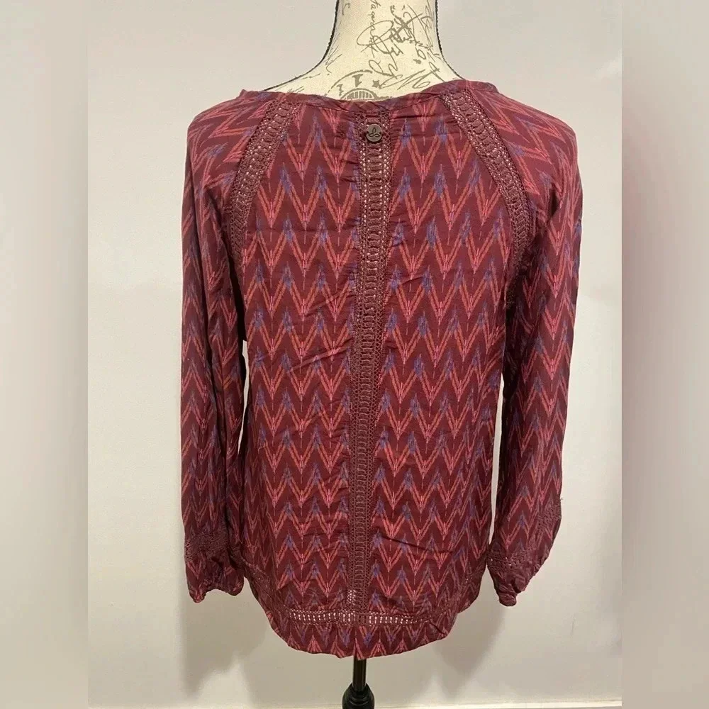 Prana Tacana Top Black Cherry Laurel Ling Sleeve Shirt Size Medium